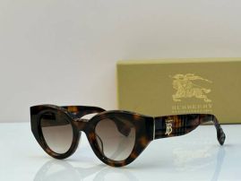 Picture of Burberry Sunglasses _SKUfw55559227fw